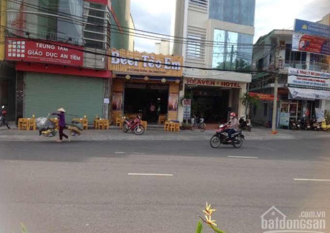 Bán nhà Cấp 4 tiện xây mới với DT 19x39m MT Lê Quang Định, P1, GV.