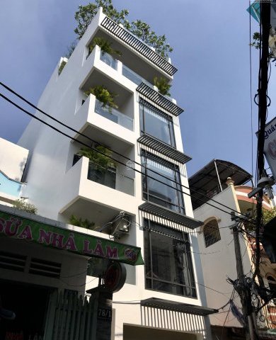 Bán nhà mặt tiền Nguyễn Duy Dương, P3, Q10. DT 4x20m, giá chỉ 15.5 tỷ, cho thuê 60 triệu/th