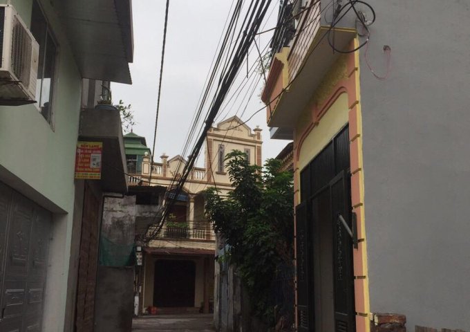 Nhà dân xây, ô tô đỗ cửa tại Phúc Lợi, Long Biên