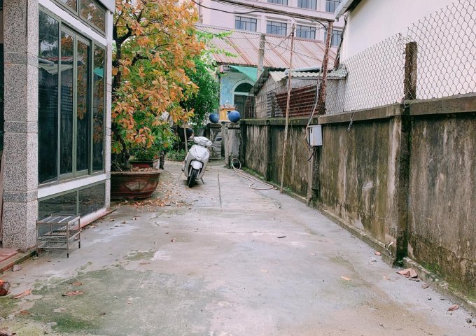Bán đất kiệt Phan Bội Châu - phường Trường An. DT75,5m2 - kiệt rộng 3m   