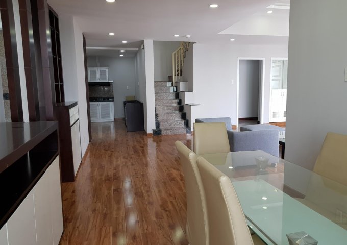 Bán căn penthouse Hoàng Anh Gia Lai 3: 270m2, 5 phòng ngủ, 5WC, giá 3,9 tỷ, tặng toàn bộ nội thất