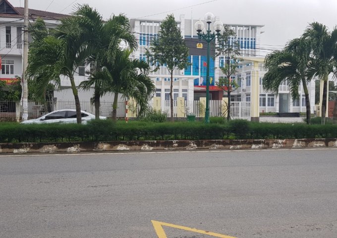 Cơ hội mua đất giá rẻ: 100m2 đất mặt tiền đường Trường Chinh - TT Tp. Quảng Ngãi cần bán nhanh