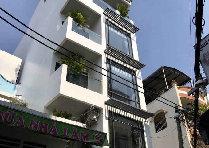 Cho thuê nhà mặt tiền đường phan đăng lưu phường 3 quận phú nhuận dt 5x20m