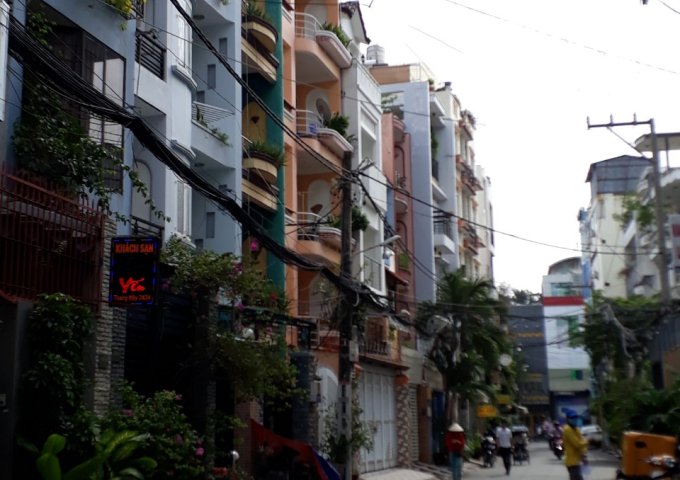 Bán nhà hẻm 8m Trần Hưng Đạo, quận 5, diện tích (5x14m), nhà đẹp lung linh giá 10 tỷ.