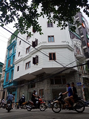 Chính chủ cho thuê văn phòng, cửa hàng  từ tầng 1 đến tầng 4, mặt tiền 16m, mặt bằng 200m, tại địa chỉ số 14A, phố Nguyễn Trung Trực, phường Nguyễn Trung Trực - Ba Đình - Hà Nội.