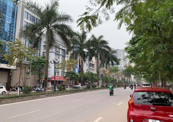 Bán nhà 7 tầng xây mới, Thang máy, mặt phố Tân Mai-Kim Đồng, vỉa hè rộng, giá 17 tỷ 