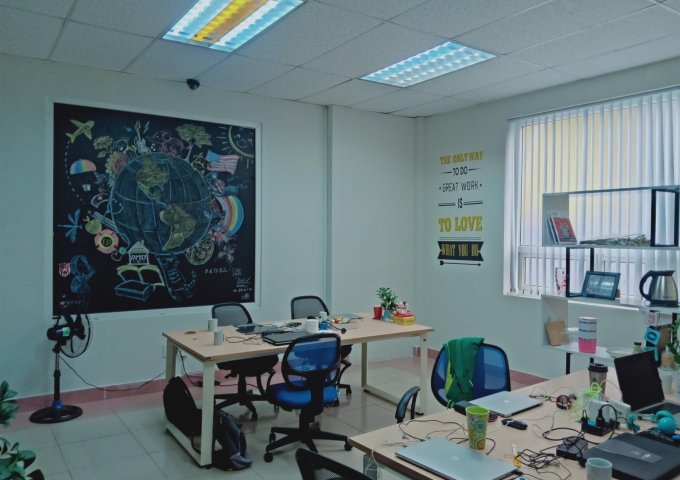 Văn phòng làm việc mt đường Trần Quốc Toản, khu hành chính tập trng nhiều doanh nghiệp, công ty du lịch, lữ hành….