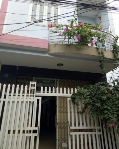 Bán nhà tại phố xốm Phú Lãm, Hà Đông, Hà Nội, DT 35m2, giá 1,1 tỷ, LH 0987318556.