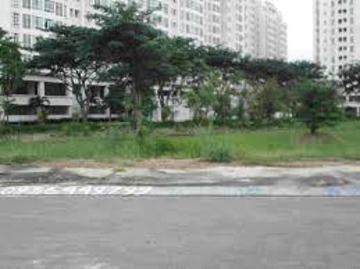 Bán gấp đất lớn mặt tiền đường Huỳnh Tấn Phát, Phú Thuận, Quận 7. DT gần: 1500m2