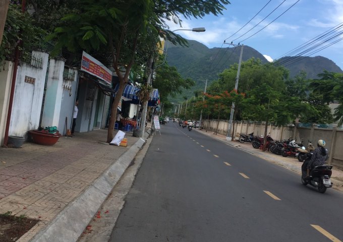 Bán đất mặt tiền đường Vĩnh Hòa, Nha Trang 163m2