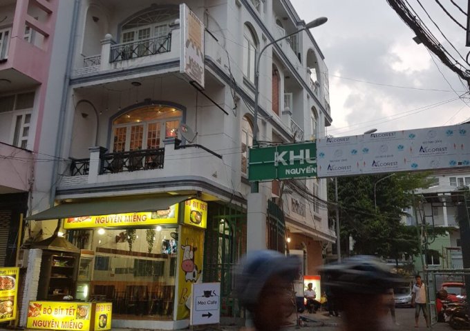  Bán nhà HXH đường Trần Quang Diệu phường 14 quận 3 tiện xây mới