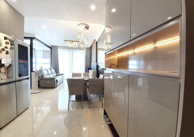 Cần bán căn hộ cao cấp Novaland, 69m2, giá 4,8 tỷ , nội thất chuẩn 5*, rất đẹp và chất