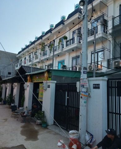 Bán nhà ở Hà Huy Giáp, Ngã Tư Ga, 4 tầng, nhà mới chỉ hơn 1 tỷ