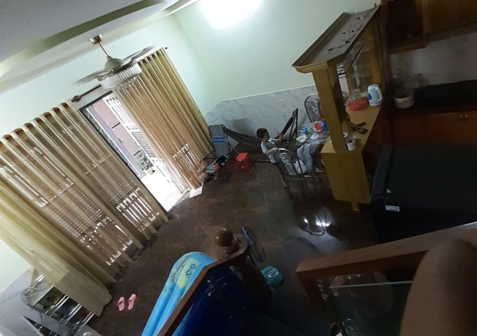 Nhà hẻm 230 phú định q8 1T2L sân thượng giá 3ty750