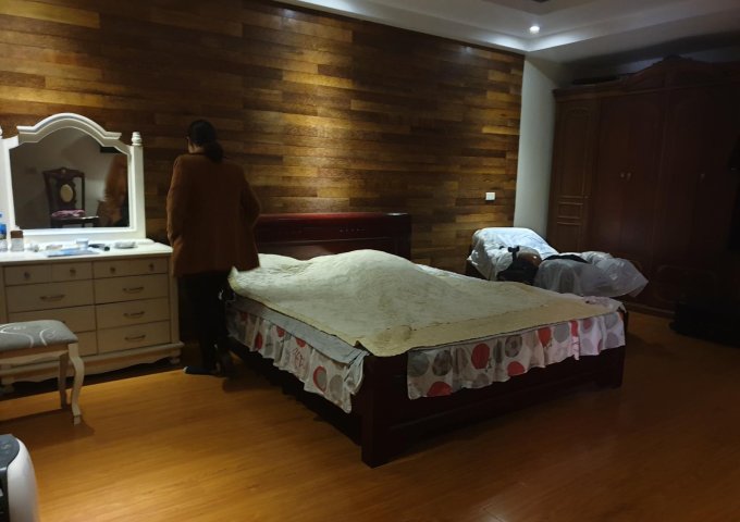  Cho thuê căn hộ với 8 phòng ngủ khép kín full nội thất nhập khẩu đẹp tại Vĩnh Yên. Lh: 0972419997