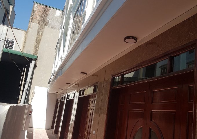 Bán siêu phẩm nhà liền kề phố Mai Phúc-Phúc Đồng-LB-HN . 35m2 hướng TN 