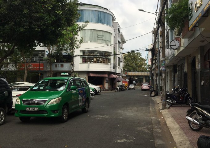 Bán nhà phố Hẻm Xe Hơi khu Phan Xích Long, Phú Nhuận 5mx16m 4 lầu chỉ 14.5 tỷ - 0908864883