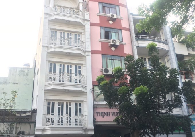 Bán nhà mặt tiền Lê Thánh Tôn,DT : 8,4x17,5m,4 tầng,gần Rex Hotel.