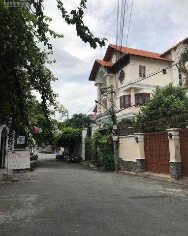 Cần bán nhà hẻm đường Nguyễn Cửu Vân, Q. Bình Thạnh, Hồ Chí Minh. 