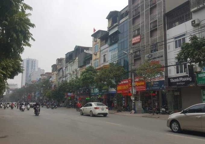 Cần cho thuê gấp nhà mặt phố Nguyễn Khánh Toàn, Cầu Giấy