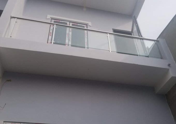 Cần bán gấp nhà 3 lầu mới xây giá cực rẽ ngay đường Lê Văn Chí, P.Linh Trung Thủ Đức giá 1.650 tỷ