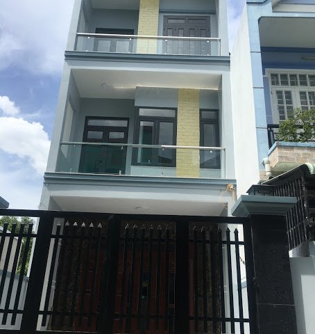 Bán nhà 1 trệt 2 lầu Lê Hồng Phong hẻm dasu, phường 4.