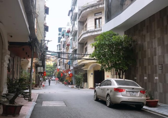 bán nhà phân lô ô tô tránh vỉa hè Kinh Doanh phố Hoàng Ngọc Phách, Nguyên Hồng.