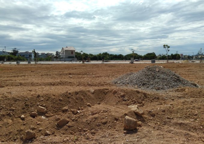 Bán đất nền dự án tại Dự án Khu dân cư Sơn Tịnh - Quảng Ngãi, Quảng Ngãi,  Quảng Ngãi diện tích 300m2  giá 2,900 Triệu