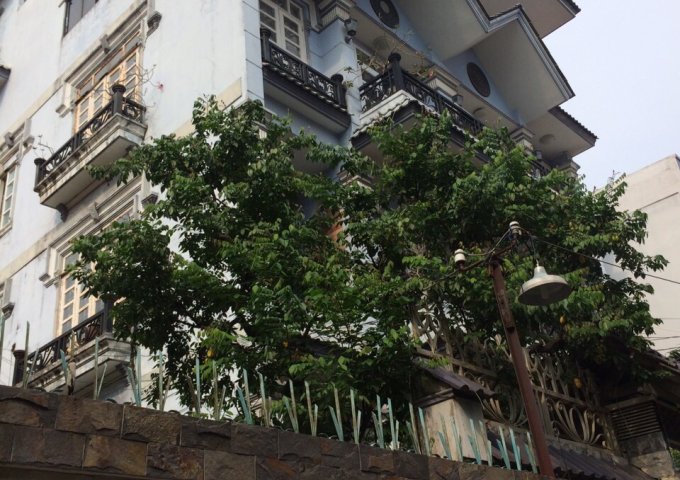 Chính chủ bán nhà 149/33 Bành Vân Trân, p7 Tân Bình. DT: 4x14m, 3 lầu, giá chỉ 8.5 tỷ