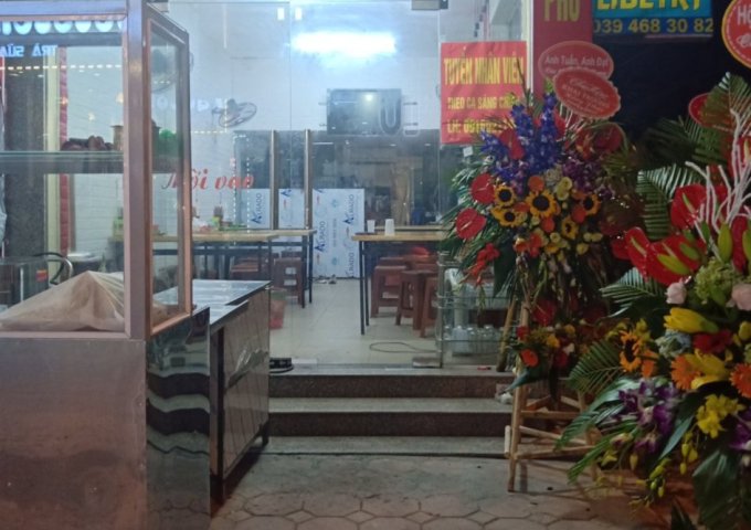 Sang nhượng nhà hàng tại 22 Lê Văn Hiến, Đức Thắng, Bắc Từ Liêm, Hà Nội.
