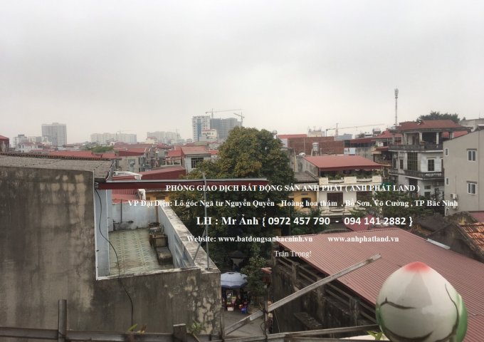 Gia đình chuyển ở biệt thự  cần bán nhanh nhà 4 tầng –Làn 2 đường Huyền Quang , TP Bắc Ninh