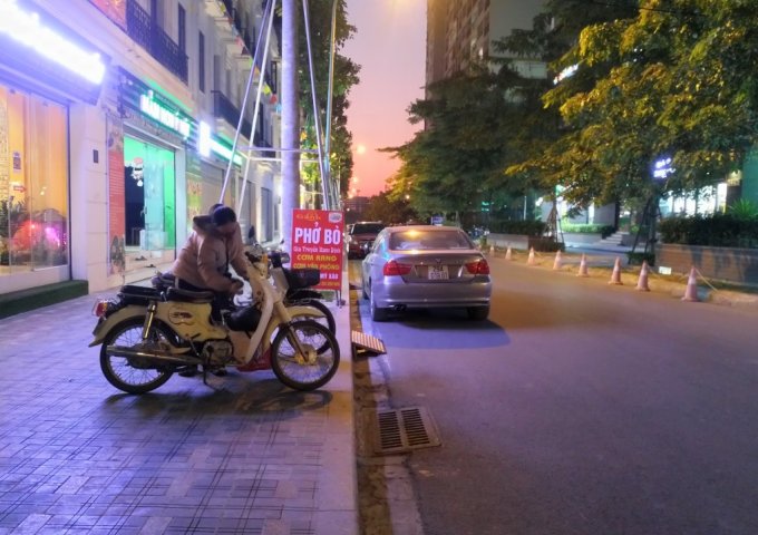 Cho thuê Shophouse Embassy Garden căn LK.A01 vị trí đẹp nhất đường 15m. Ngay mặt đường Nguyễn Văn Huyên.