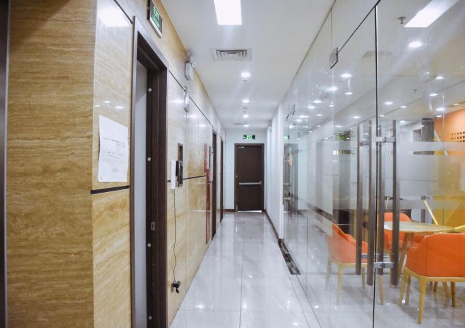 Cho thuê văn phòng trong tòa nhà 12 tầng Đường Việt