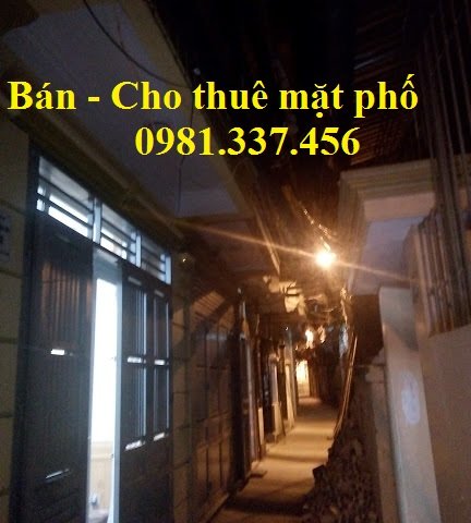 Cho thuê nhà mặt phố Nguyễn Khánh Toàn 63m2 mt: 4.5m 25 tr/th Quý mặt phố 0981337456