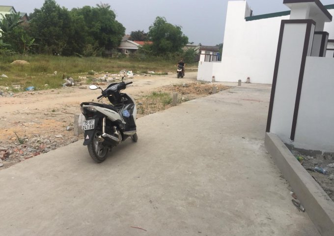 Chuyển nhượng đất kiệt ô tô 4m Nguyễn Hữu Cảnh gần trường trung cấp âu lạc.