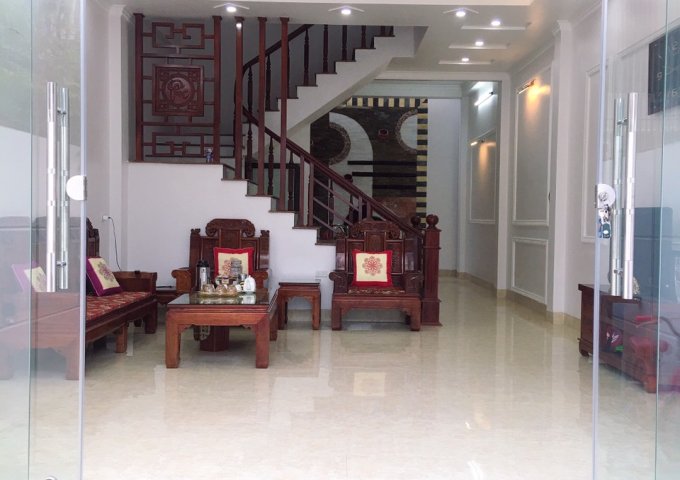 Bán nhanh ngôi nhà 3 tầng 90m2 ngõ đường Phạm Văn Ngọ khu Bãi Viên