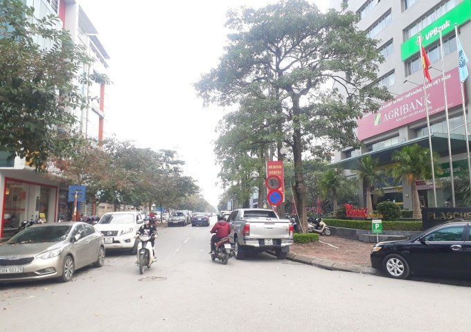 Bán chung cư HH2B phố Gia Thụy Long Biên 92m2 giá chỉ 2,35 tỷ 