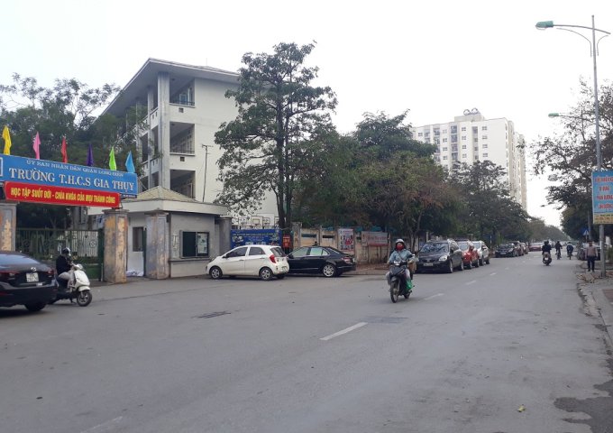 Bán chung cư HH2B phố Gia Thụy Long Biên 92m2 giá chỉ 2,35 tỷ 