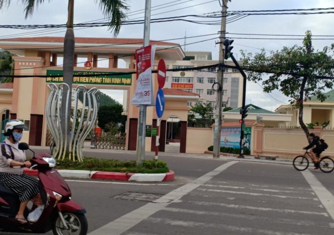 Bán dãy nhà phố 1 trệt 1 lầu (chỉ 18 căn), mặt tiền đường lớn Nguyễn Thái Học, TP Quy Nhơn