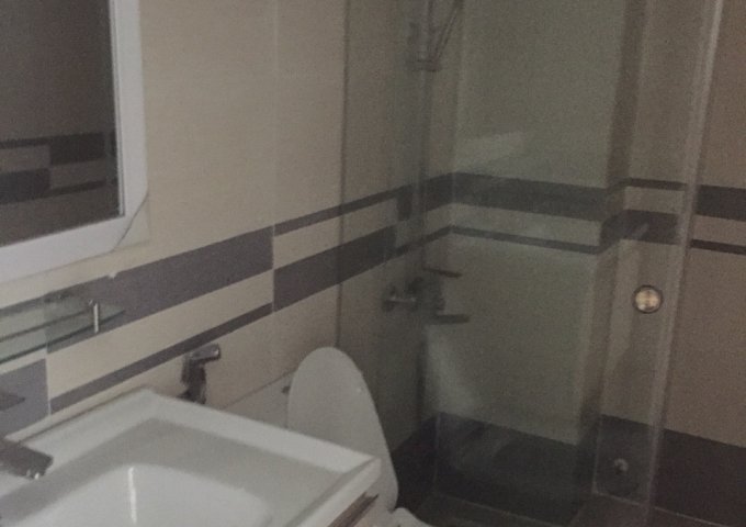 Cần bán gấp nhà đẹp, chưa ở, hẻm xe hơi 611 tại Điện Biên Phủ, quận 3, giá tốt