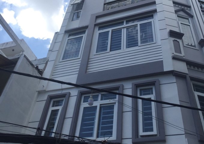 Cần bán gấp nhà đẹp, chưa ở, hẻm xe hơi 611 tại Điện Biên Phủ, quận 3, giá tốt