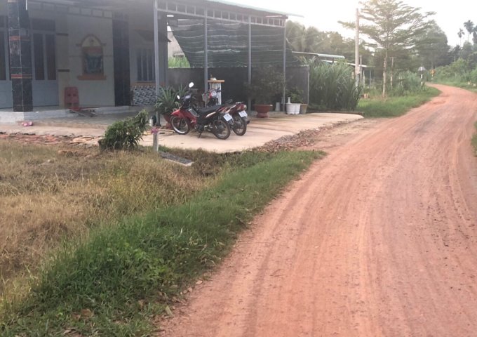 Bán đất tại Đường An Quới 1, Trảng Bàng,  Tây Ninh diện tích 167m2  giá 560 Triệu
