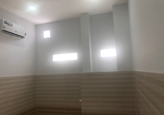 Bán nhà mặt tiền 6.3x17m Nguyễn Bá Tòng P11 Tân Bình.