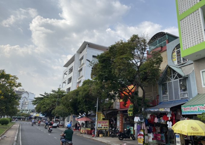 Bán nhà riêng tại Đường Lê Thúc Hoạch, Tân Phú, Hồ Chí Minh diện tích 43m2 giá 9 Tỷ