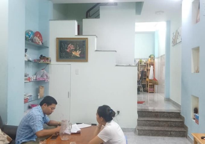 Xuất cảnh bán gấp nhà  3 tầng HXH Trần Mai Ninh, Tân Bình, giá rẻ.
