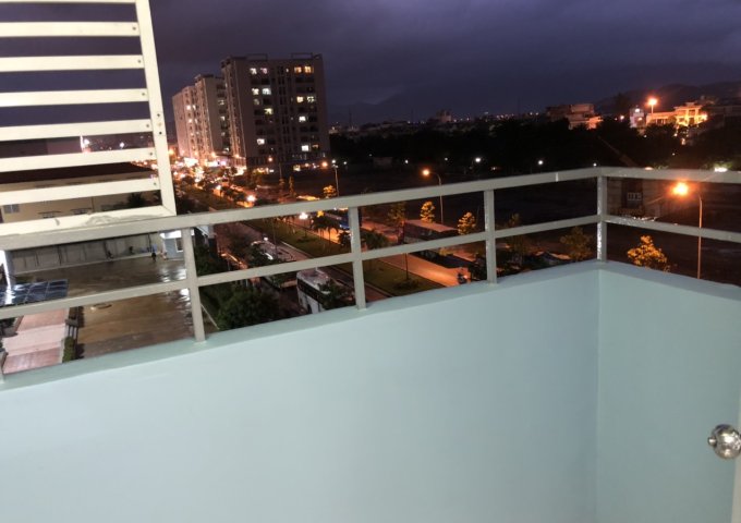 Bán căn hộ chung cư CT4-Vĩnh Điềm Trung, Nha Trang, giá chỉ 1350 triệu, nhà đẹp Lh : 0772.5678.78
