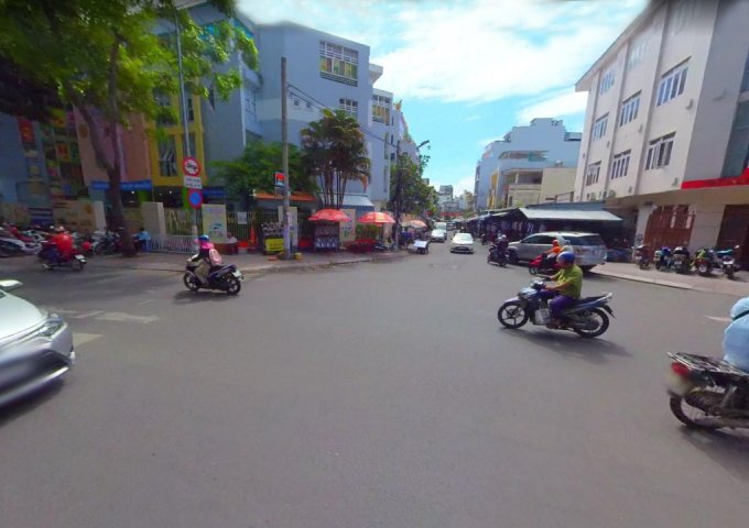 Cho thuê nhà mặt tiền phường Nguyễn Cư Trinh, Q1.