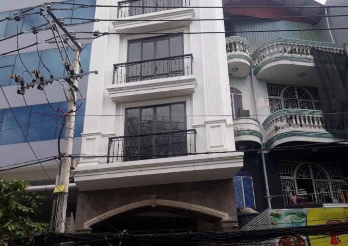 Cho thuê nhà 400/1 Ung Văn Khiêm Q.Bình Thạnh Diện tích: 6.5x21.5m