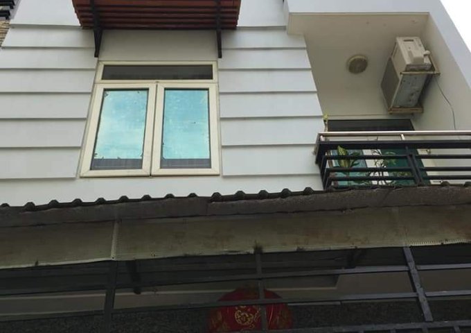 Bán nhà khu VIP Lê Văn Thịnh, Q2,dt:5.5×11,ba lầu, giá chỉ 5tỷ 3.