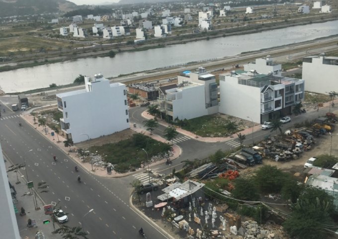 Bán căn góc 3pn chung cư CT2 Phước Hải Nha Trang 2.35 tỷ